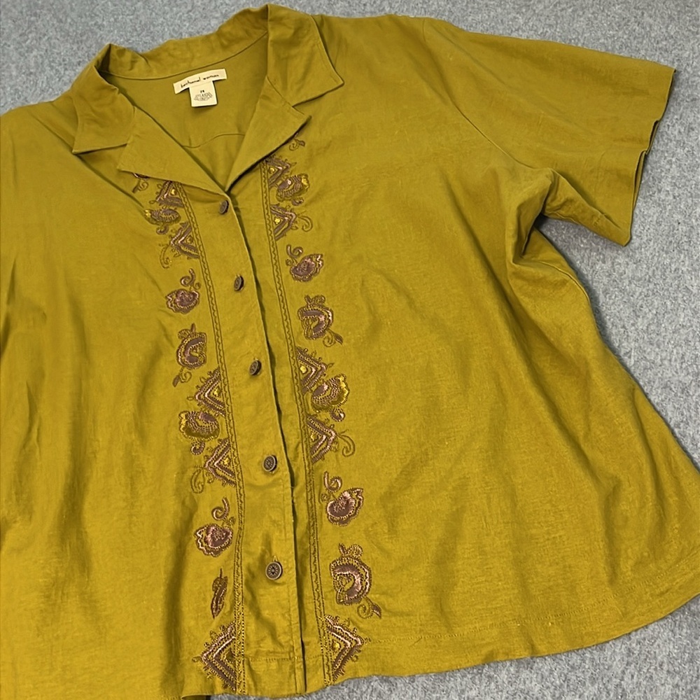 Bechamel Woman Boho Linen Button Top 2X Lagenlook Button Summer